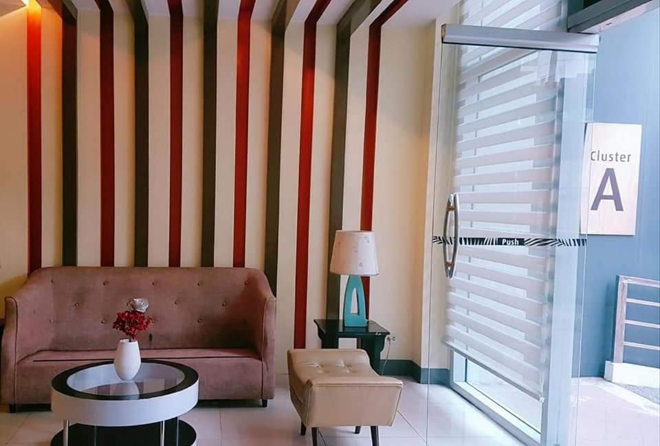 One Palm Tree Villas Condo Across NAIA Terminal 3 Manila Exterior foto
