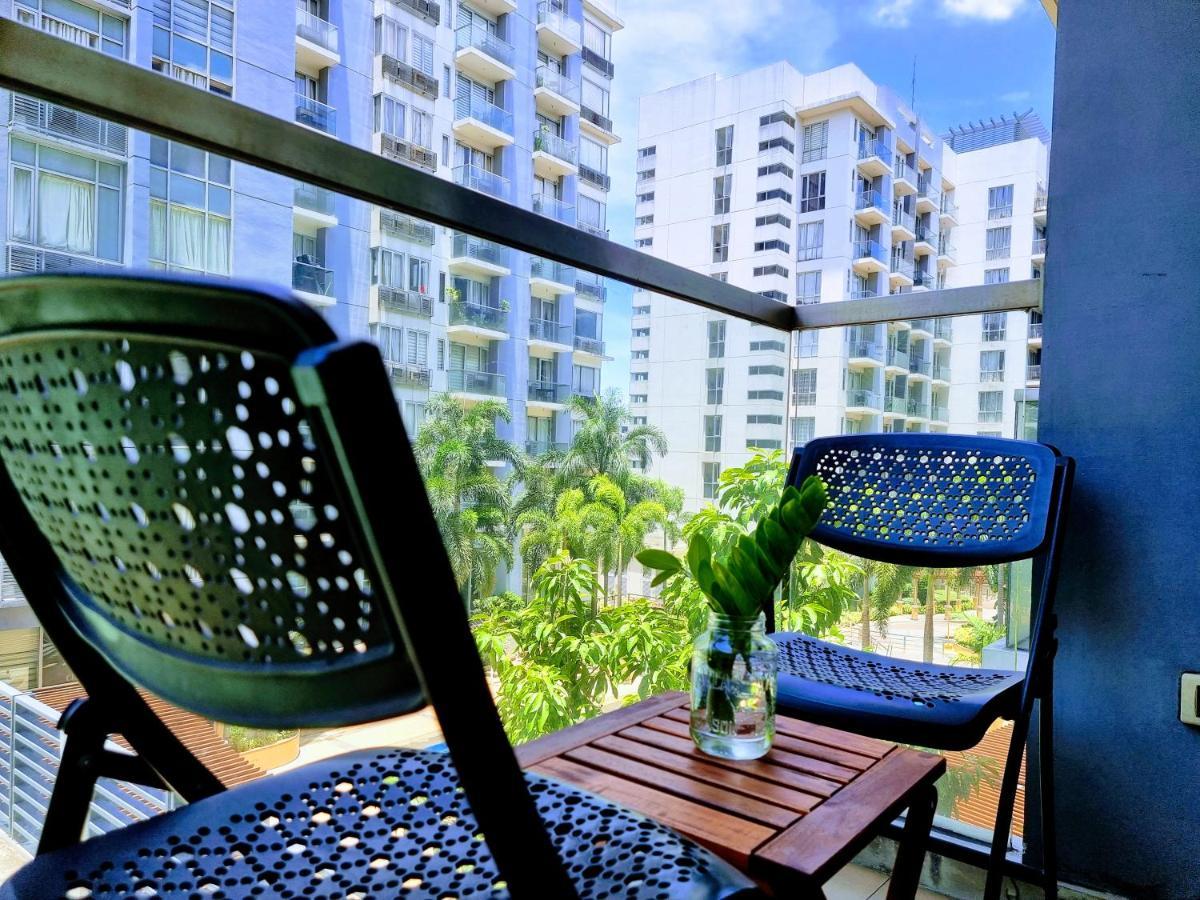 One Palm Tree Villas Condo Across NAIA Terminal 3 Manila Exterior foto