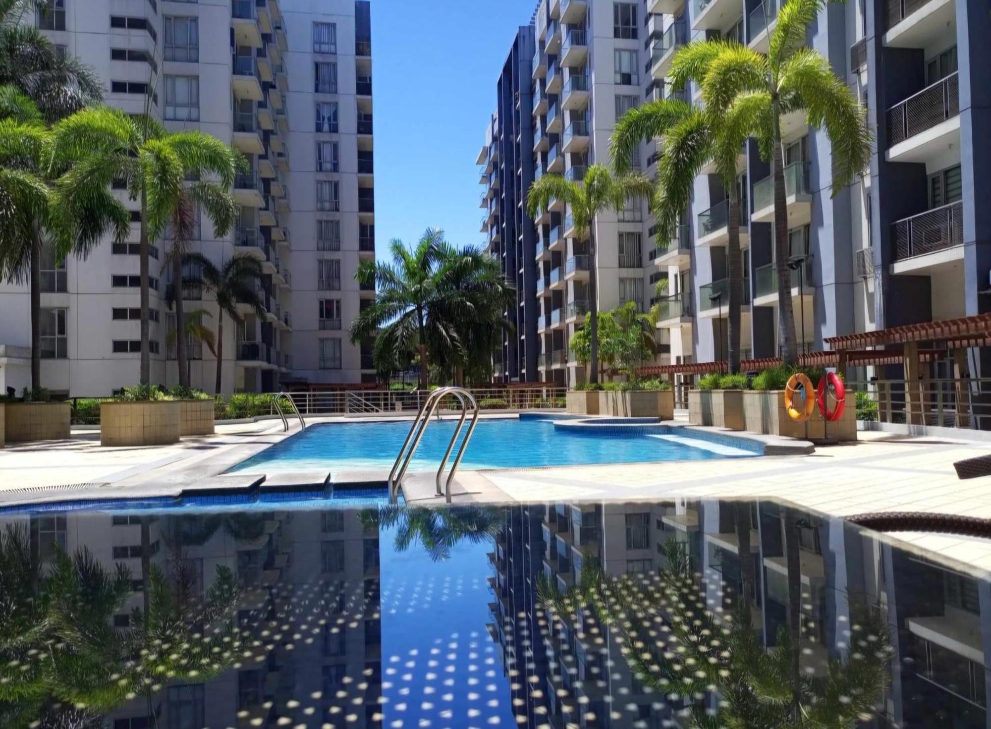 One Palm Tree Villas Condo Across NAIA Terminal 3 Manila Exterior foto